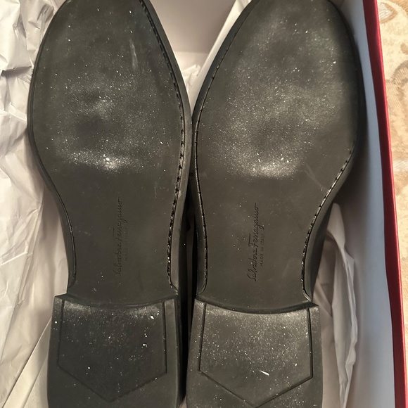 Salvatore ferragamo grandioso loafers. Black. Size 9